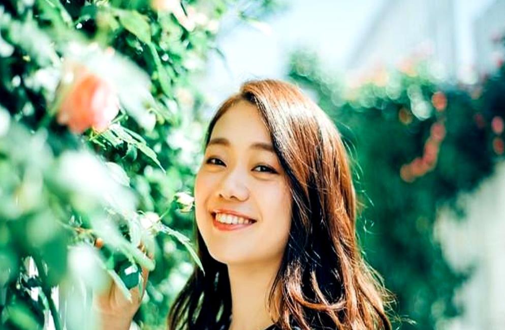 寡妇暗恋你的表现