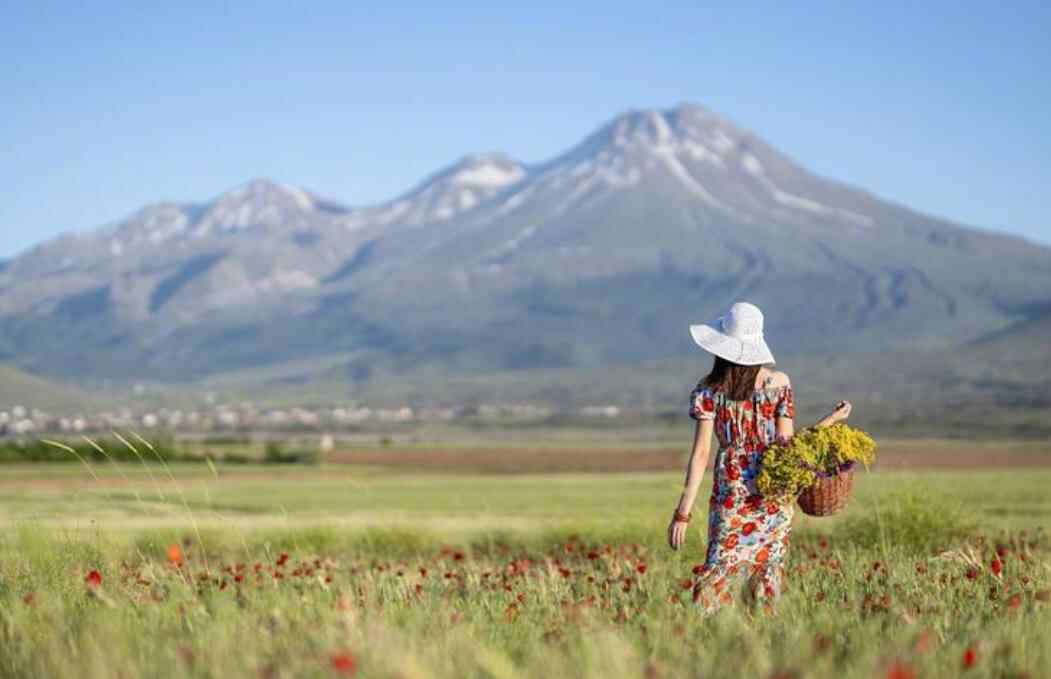 60岁女人拒绝丈夫亲近怎么办