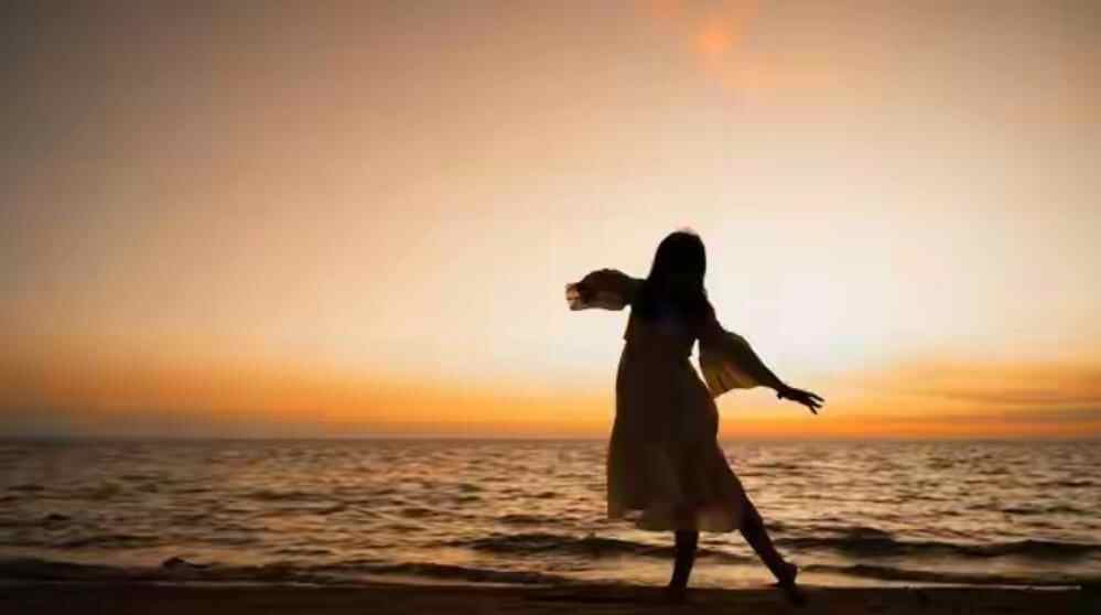 男人总贬低打压妻子有何原因